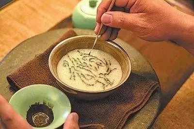 在茶飲上拉花、雕花   宋朝人就會了