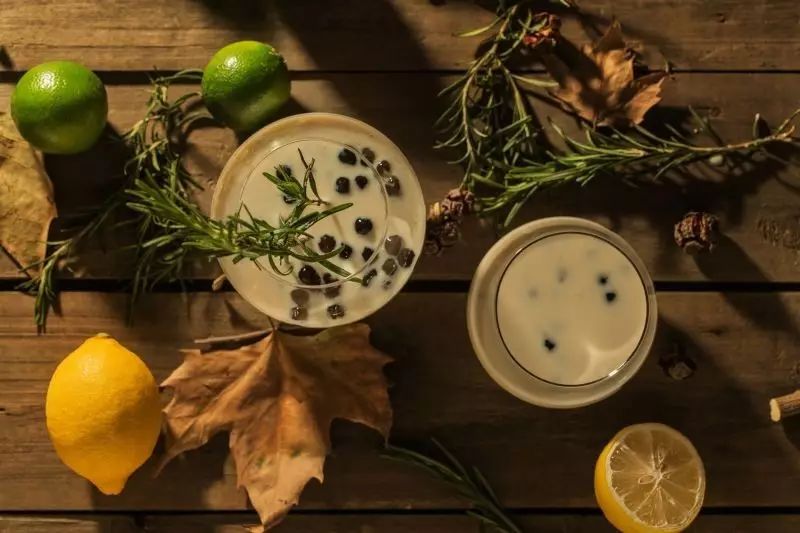 專訪 |  年，一家失敗的茶飲店，如何成長為風(fēng)口中的“新茶商”？