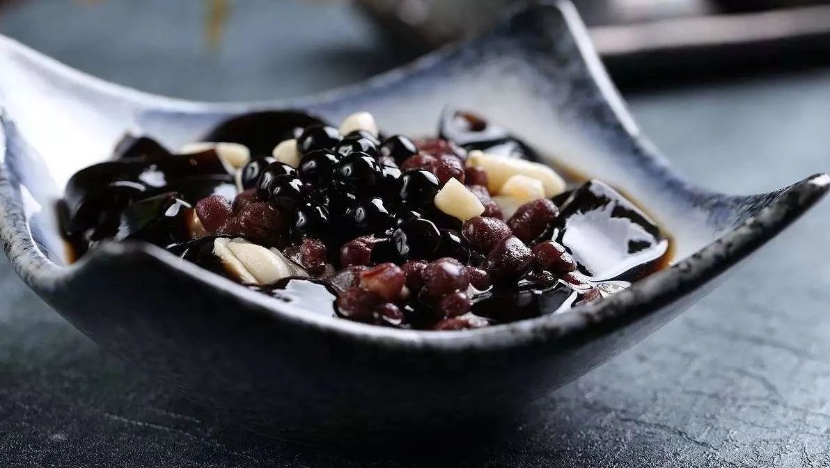 燒仙草逆襲，口感添加物“微創(chuàng)新革命”或是奶茶新風(fēng)口
