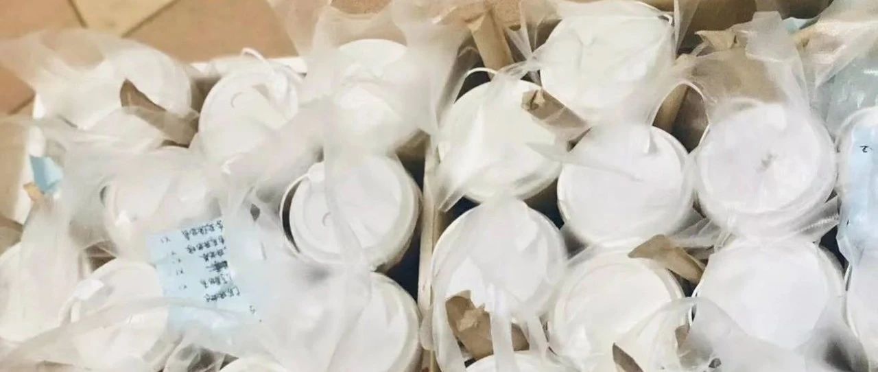 都是多杯奶茶的大訂單 老板：就發(fā)了個(gè)朋友圈