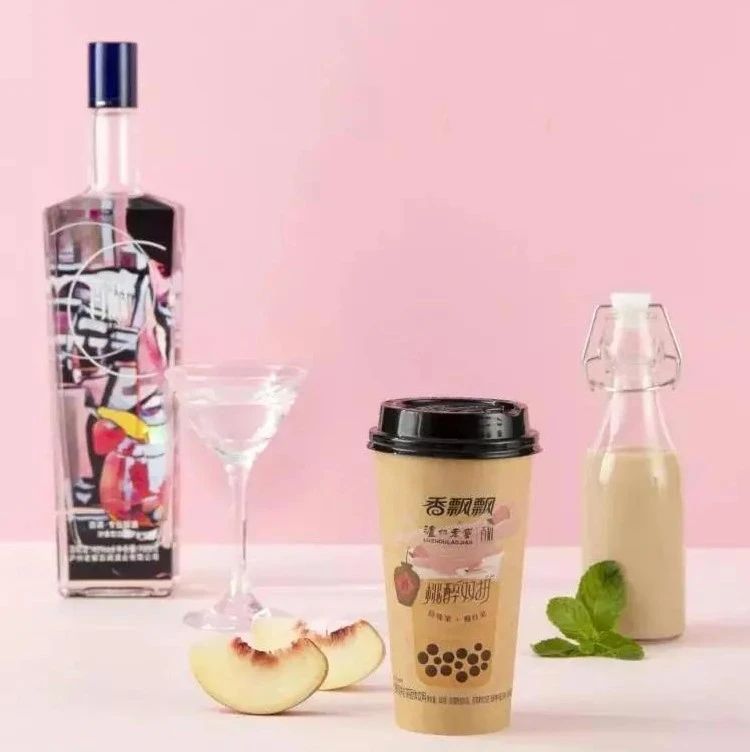 奶茶+白酒！酒味奶茶賣斷貨
