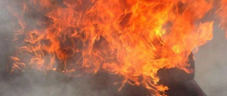 奶茶店員燒死在宿舍  老板、房東賠償萬