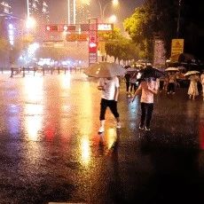 這家點點爆了……