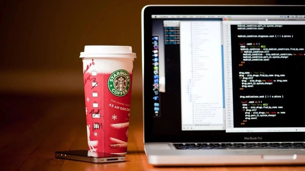MacBook Pro新款刷爆朋友圈！星巴克X裝逼神器，如何拍出ins風(fēng)格咖啡照