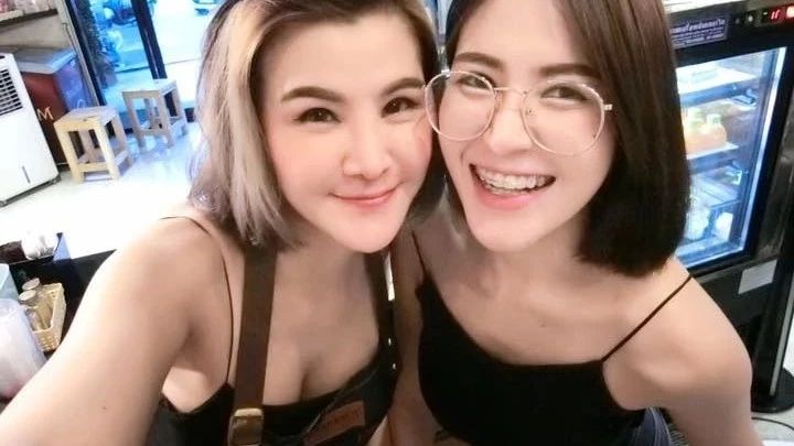 必朝圣！泰國(guó)“C罩杯”咖啡店又添新成員 , 網(wǎng)友：改成CUP E 才對(duì)吧！
