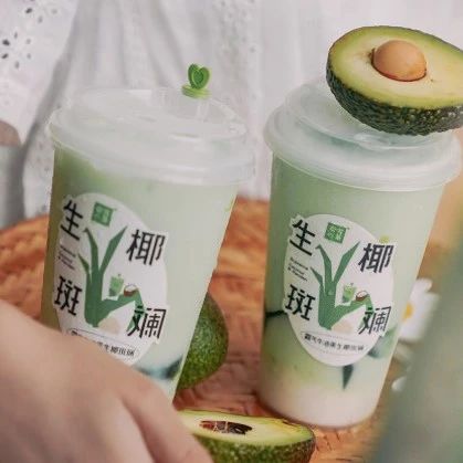 近半年出了 多款，飲品店如何“花式賣椰子”？