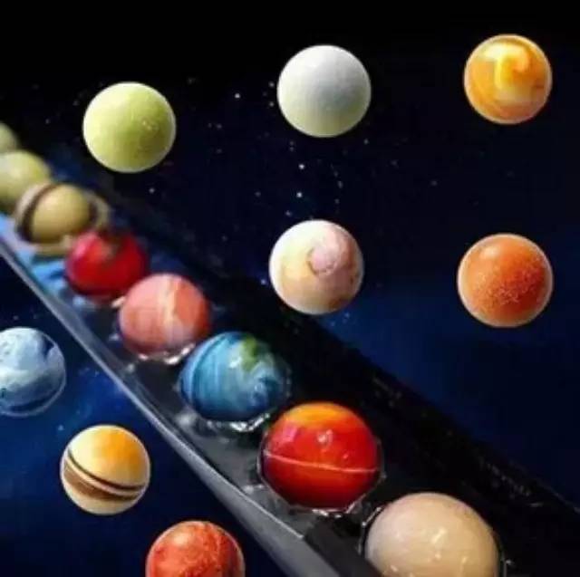 超現(xiàn)實(shí)主義，日本星球巧克力