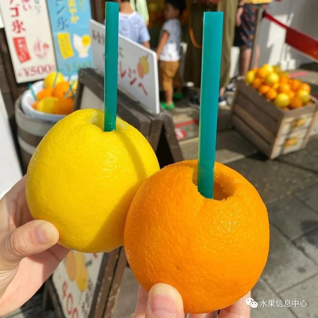 水果飲品新靈感：插根吸管就能喝，連杯子都不需要？