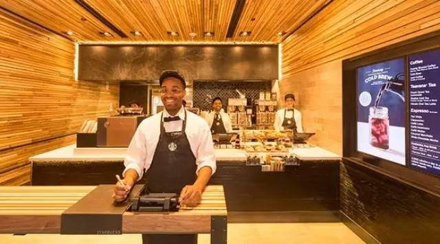 “小而精”，星巴克全新概念門店 Espresso Shot亮相