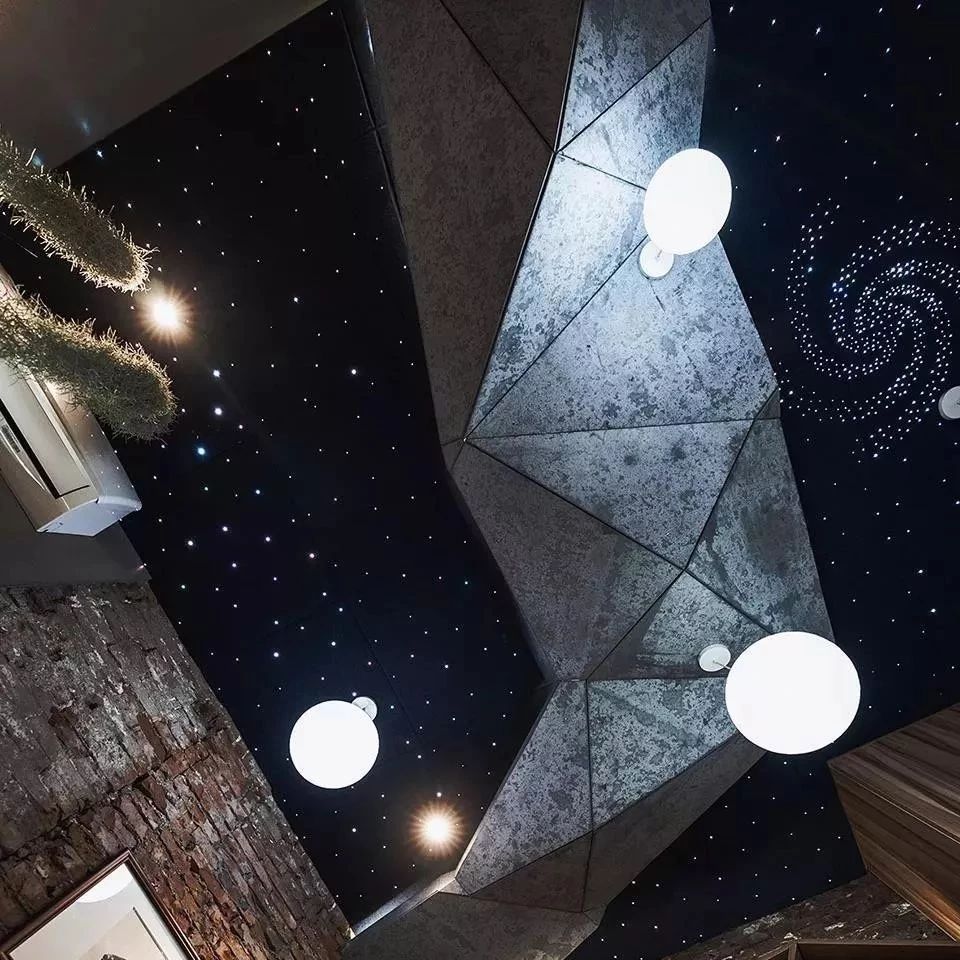 這家咖啡館，竟把“星空”搬到了室內(nèi)