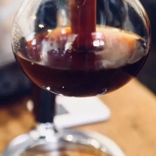 虹吸咖啡  |  咖啡小白，你需要一份虹吸壺教程，如何萃取人份咖啡