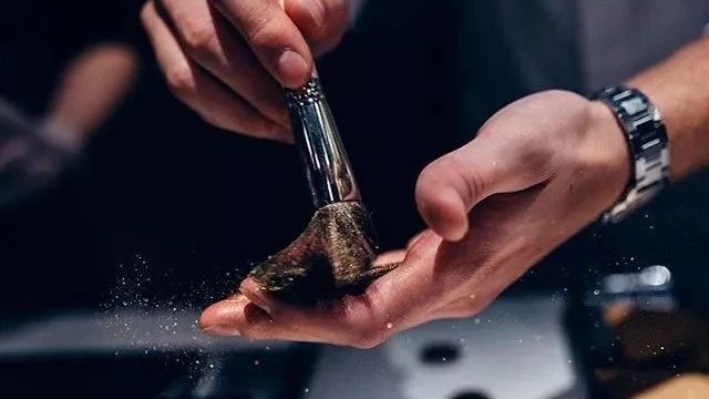 大！開！眼！界??！瘋狂圈粉 w、再次玩出新高度，他做巧克力showpiece的手法絕了…