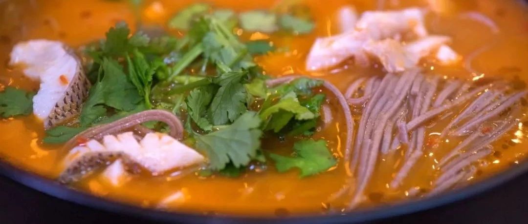 詹姆士的廚房 | 蕎麥面怎么吃？當(dāng)然是配上魚湯和番茄啦