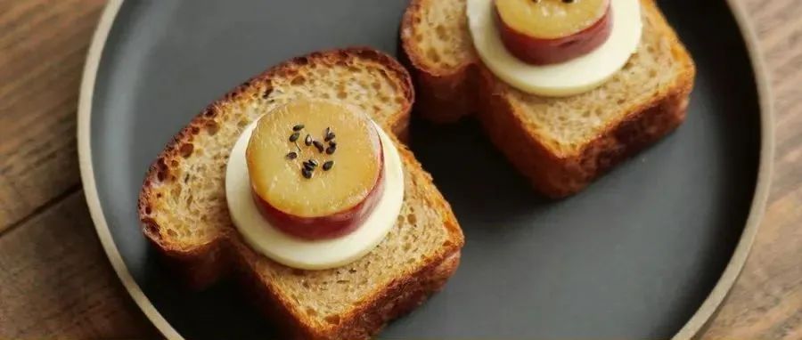 ，這里有超 張?jiān)绮兔姘膱D。
