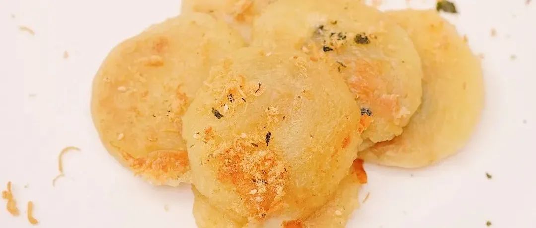 酥香軟糯能拉絲，簡單幾步就搞定，餐桌必備！