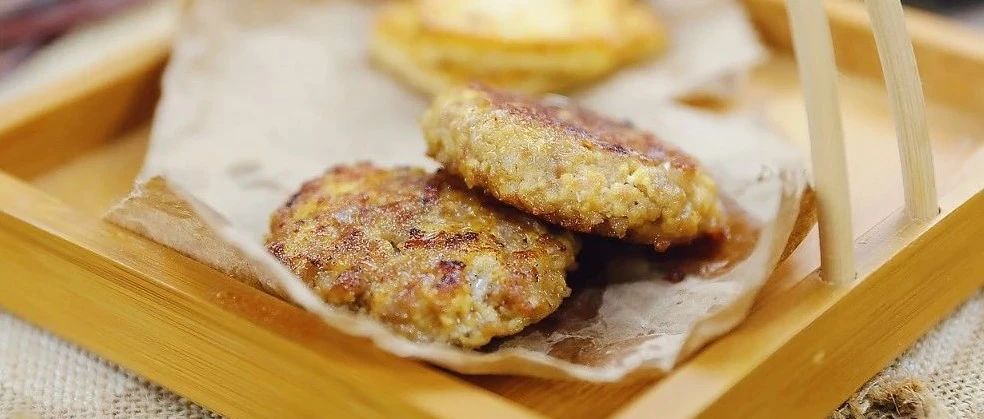 簡(jiǎn)單做了點(diǎn)肉餅，可是好好吃啊